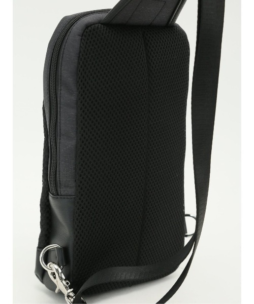 TAKA-Q（タカキュー）の「【斜め掛け】タカキュー ブロックチェック ボディバッグ（ボディバッグ/ウエストポーチ・メンズ・ブラック/ネイビー・FREE）」の11枚目の写真