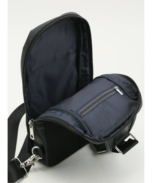 TAKA-Q（タカキュー）の「【斜め掛け】タカキュー ブロックチェック ボディバッグ（ボディバッグ/ウエストポーチ・メンズ・ブラック/ネイビー・FREE）」の15枚目の写真