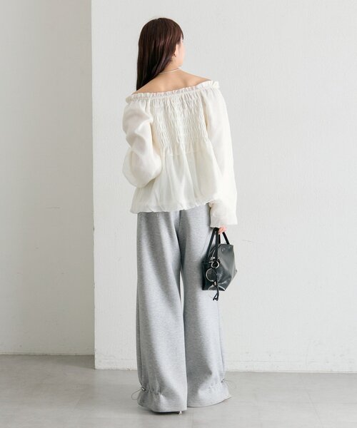 mystic（ミスティック）の「【軽い着心地◎】ドットフラワーバルーンブラウス（シャツ/ブラウス・レディース・オフホワイト/ホワイト/ブラック・FREE）」の11枚目の写真