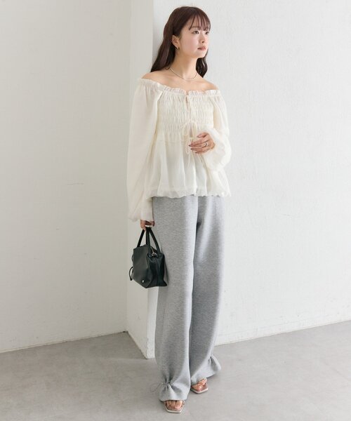 mystic（ミスティック）の「【軽い着心地◎】ドットフラワーバルーンブラウス（シャツ/ブラウス・レディース・オフホワイト/ホワイト/ブラック・FREE）」の17枚目の写真