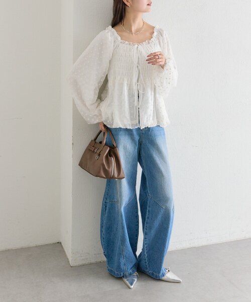 mystic（ミスティック）の「【軽い着心地◎】ドットフラワーバルーンブラウス（シャツ/ブラウス・レディース・オフホワイト/ホワイト/ブラック・FREE）」の22枚目の写真