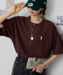 U.S. POLO ASSN.（ユーエスポロアッスン）の「U.S. POLO ASSN. ユーエスポロアッスン 別注 ロゴ刺繍 ワッフルヘンリーネックTシャツ（Tシャツ/カットソー）」