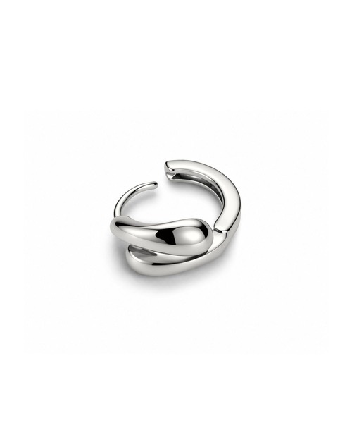 Lyvi(ライビィ)の「Silent Deform Hoop Pierce / 金属アレルギー対応(ピアス(両耳用)・レディース・シルバー/ゴールド・FREE)」の5枚目の写真