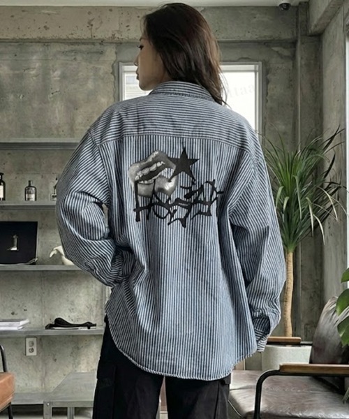 Dalfwin(ダールフィン)の「韓国ファッション HOSPITALロゴストライプデニムシャツ(シャツ/ブラウス・レディース・ダークブルー/ライトブルー・FREE)」の12枚目の写真