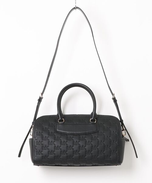 MICHAEL KORS(マイケルコース)の「JET SET TRAVEL ロゴエンボス レザー ダッフル クロスボディミディアム(ショルダーバッグ・レディース・ブラック・FREE)」の6枚目の写真