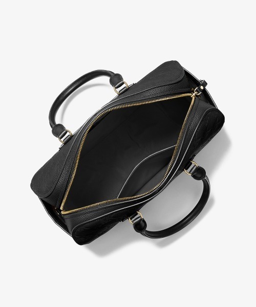 MICHAEL KORS(マイケルコース)の「JET SET TRAVEL ロゴエンボス レザー ダッフル クロスボディミディアム(ショルダーバッグ・レディース・ブラック・FREE)」の4枚目の写真