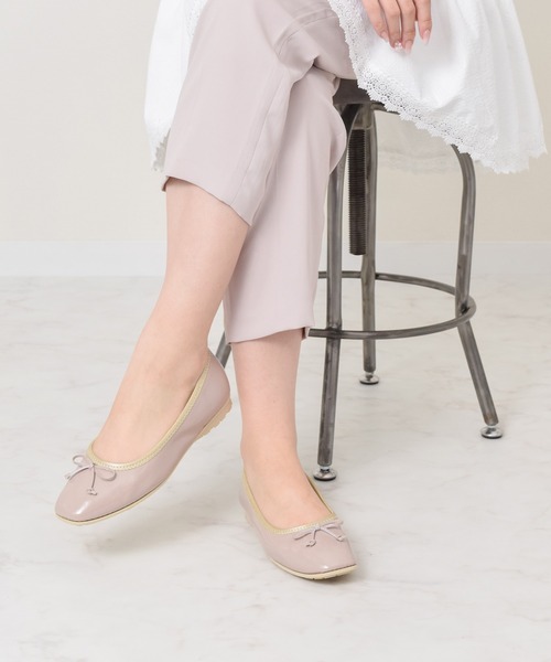 Bridget Birkin(ブリジットバーキン)の「【Bridget Birkin Walk】シンプルリボンバレエパンプス(565310)(パンプス・レディース・ピンク系その他/ベージュ系その他/ブラック系その他・23/24/22.5/23.5/24.5)」の4枚目の写真