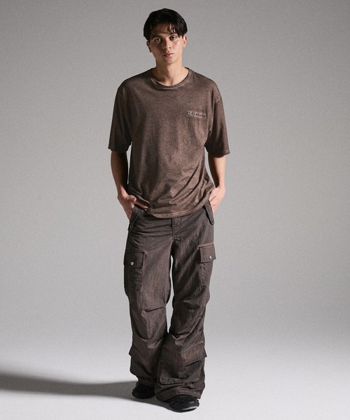 GRANCY（グランシー）の「【GRANCY】Military Studs Design Distressed T-shirt / ミリタリースタッズデザインダメージTシャツ（Tシャツ/カットソー・メンズ・ブラウン/グレー・L/M/S）」の17枚目の写真