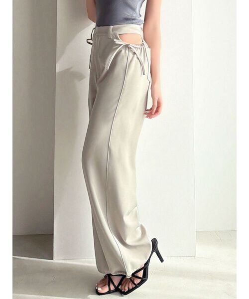 RESEXXY（リゼクシー）の「ウエストオープンパンツ（その他パンツ・レディース・ベージュ/ブラック・FREE）」の2枚目の写真