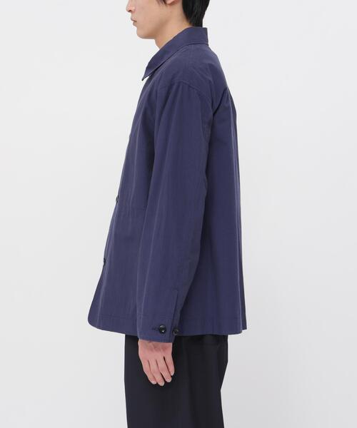 MHL.（エムエイチエル）の「CRISP COTTON CHAMBRAY（ブルゾン・メンズ・ネイビー/オリーブ・MEDIUM/LARGE）」の4枚目の写真