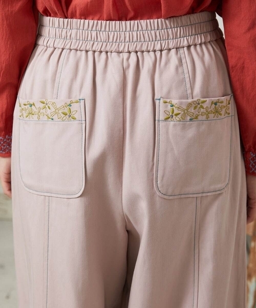 Jocomomola（ホコモモラ）の「Facil 刺繍入りツイルワイドパンツ（その他パンツ・レディース・ピンク/チャコールグレー・40）」の14枚目の写真