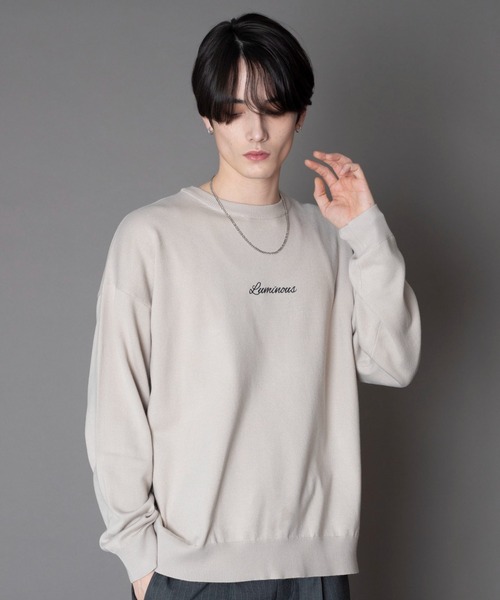BROWNY(ブラウニー)の「BROWNY/【26年春新作】アクセ付きワンポイントニットプルオーバー(ニット/セーター・メンズ・オフホワイト/グレー/ブラック・MEDIUM/LARGE)」の3枚目の写真