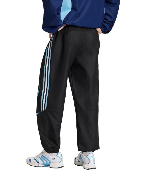 adidas(アディダス)の「adidas originals Argentina National Team 2006 Track Pants(アディダスオリジナルス アルゼンチン代表 2006 トラックパンツ)(スウェットパンツ・メンズ・ブラック・XX-LARGE/X-LARGE/LARGE/MEDIUM/SMALL)」の3枚目の写真