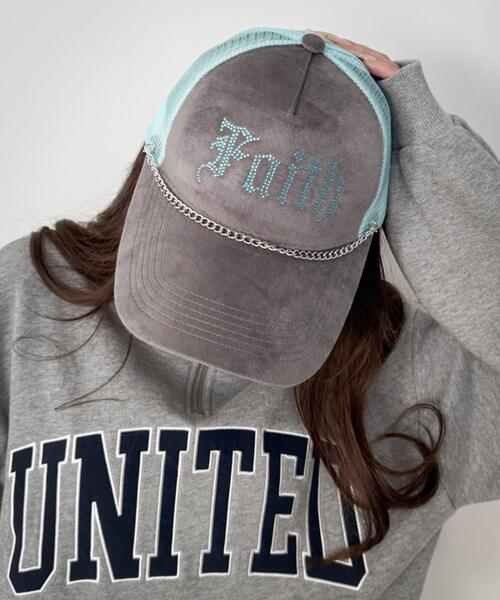 WEGO（ウィゴー）の「WEGO/【26年春新作】チェーンベロアメッシュキャップ（キャップ・レディース・ブラウン/ピンク/グレー・FREE）」の2枚目の写真