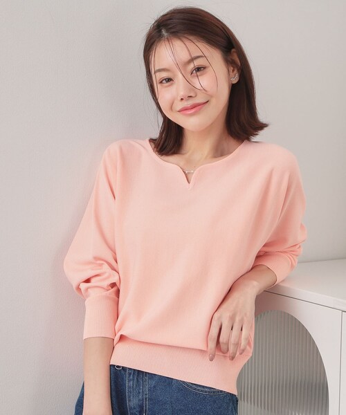 index（インデックス）の「フロントパーツ付きドルマンスリーブニット【洗濯機OK/抗ピル】《7col》（ニット/セーター・レディース・ネイビー系5/ナチュラル/チャコールグレー/ホワイト系9/ホワイト系8/パープル/ピンク系・42/40/38/36）」の7枚目の写真