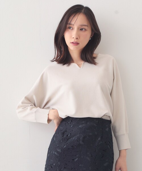 index（インデックス）の「フロントパーツ付きドルマンスリーブニット【洗濯機OK/抗ピル】《7col》（ニット/セーター・レディース・ネイビー系5/ナチュラル/チャコールグレー/ホワイト系9/ホワイト系8/パープル/ピンク系・42/40/38/36）」の19枚目の写真