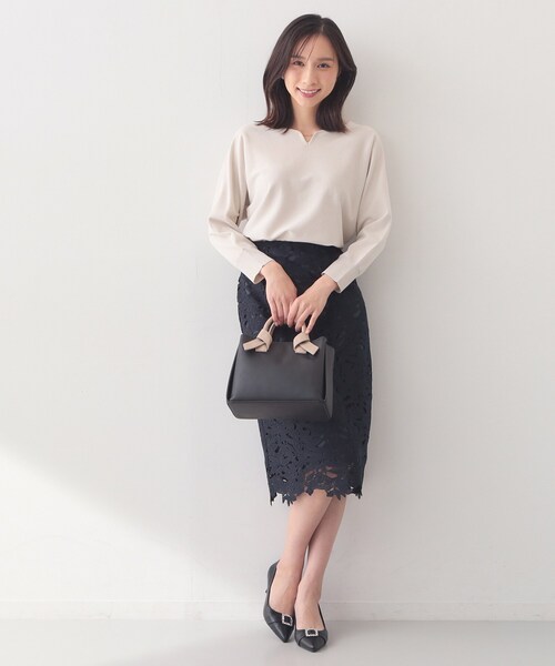 index（インデックス）の「フロントパーツ付きドルマンスリーブニット【洗濯機OK/抗ピル】《7col》（ニット/セーター・レディース・ネイビー系5/ナチュラル/チャコールグレー/ホワイト系9/ホワイト系8/パープル/ピンク系・42/40/38/36）」の20枚目の写真