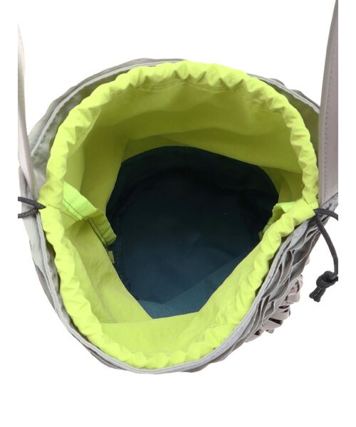 UN3D.(アンスリード)の「STRATUM BAG / ストレイタムバッグ(ショルダーバッグ・レディース・ブラック/グレー・FREE)」の14枚目の写真