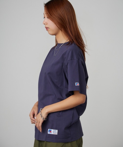 Russell Athletic（ラッセルアスレティック）の「RUSSELL ATHLETIC / ラッセルアスレティック Campus Jersey T ブランドタグ ワイドシルエット クルーネックTシャツ カットソー 2026年春夏（Tシャツ/カットソー・メンズ・オフホワイト/ブラック/ネイビー・M/L/XL）」の13枚目の写真