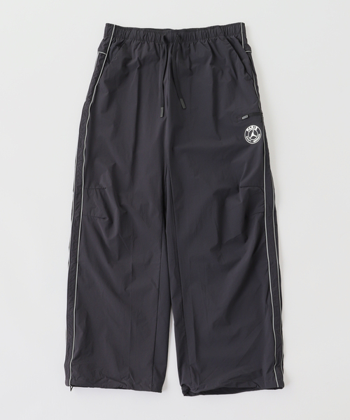 JORDAN BRAND(ジョーダンブランド)の「【NIKE / ナイキ】W J TUNNEL PANT PSG(その他パンツ・メンズ・ブラック/グレー・LARGE/MEDIUM)」の4枚目の写真