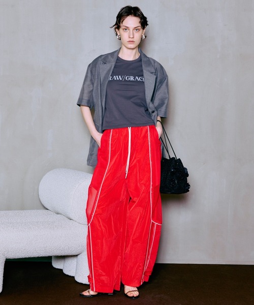 MAISON SPECIAL(メゾンスペシャル)の「【PRE-ORDER】Mesh Sporty Balloon Pants/メッシュスポーティバルーンパンツ(その他パンツ・レディース・レッド/ホワイト/ブラック・38/36)」の3枚目の写真