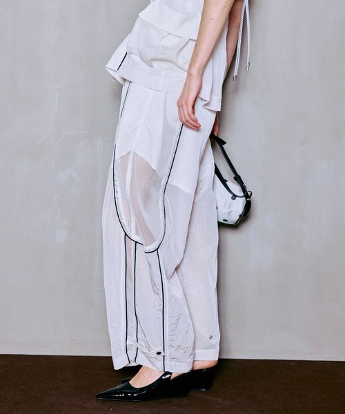 MAISON SPECIAL(メゾンスペシャル)の「【PRE-ORDER】Mesh Sporty Balloon Pants/メッシュスポーティバルーンパンツ(その他パンツ・レディース・レッド/ホワイト/ブラック・38/36)」の20枚目の写真