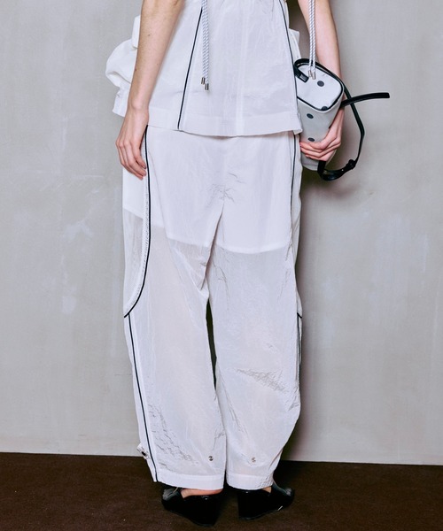 MAISON SPECIAL(メゾンスペシャル)の「【PRE-ORDER】Mesh Sporty Balloon Pants/メッシュスポーティバルーンパンツ(その他パンツ・レディース・レッド/ホワイト/ブラック・38/36)」の21枚目の写真