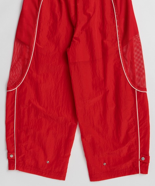 MAISON SPECIAL(メゾンスペシャル)の「【PRE-ORDER】Mesh Sporty Balloon Pants/メッシュスポーティバルーンパンツ(その他パンツ・レディース・レッド/ホワイト/ブラック・38/36)」の4枚目の写真