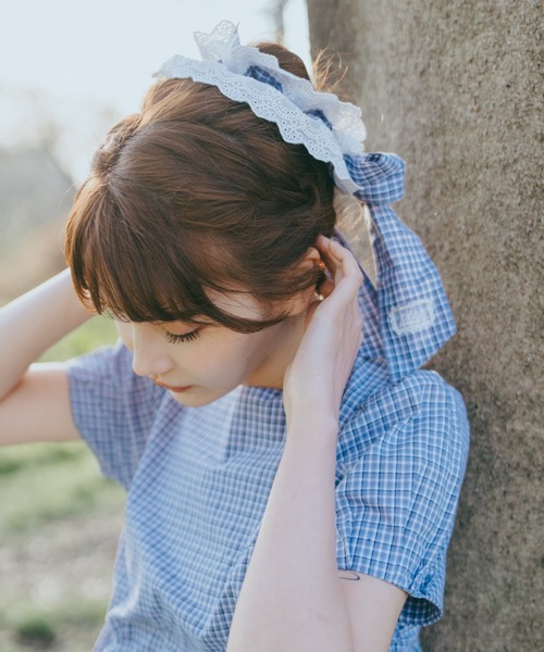 idem(イデム)の「big frill ribbon chouchou / ビッグフリルリボンシュシュ(シュシュ・レディース・ホワイト/ブルー・FREE)」の12枚目の写真