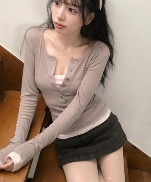 semplice(センプリチェ)の「カットソー【韓国ファッション】(Tシャツ/カットソー・レディース・ブラック/ベージュ/ダークグレー・F)」の12枚目の写真