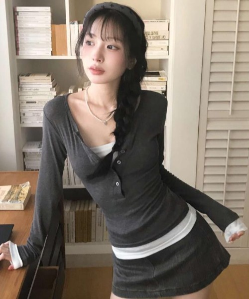 semplice(センプリチェ)の「カットソー【韓国ファッション】(Tシャツ/カットソー・レディース・ブラック/ベージュ/ダークグレー・F)」の14枚目の写真