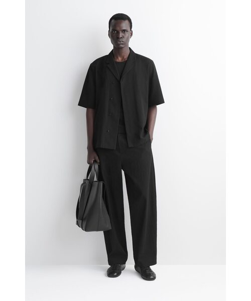 COS（コス）の「シアサッカー　リゾートシャツ（シャツ/ブラウス・メンズ・ブラック/グレー系その他・XL/L/M/S/XS）」の5枚目の写真