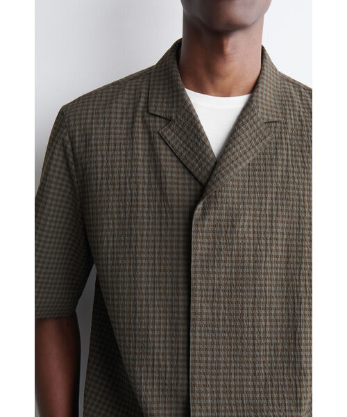 COS（コス）の「シアサッカー　リゾートシャツ（シャツ/ブラウス・メンズ・ブラック/グレー系その他・XL/L/M/S/XS）」の12枚目の写真