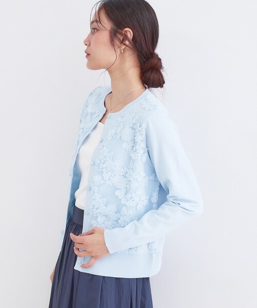 OPAQUE.CLIP(オペークドットクリップ)の「チュールレースニットカーディガン【洗える】(カーディガン/ボレロ・レディース・ネイビー/サックスブルー/グレー・38/40/42)」の8枚目の写真