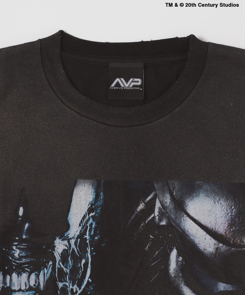 JOURNAL STANDARD relume(ジャーナルスタンダード レリューム)の「ALIEN vs PREDATOR / エイリアン vs プレデター 別注 ムービーTシャツ(Tシャツ/カットソー・メンズ・ブラック/ネイビー/ホワイト・LARGE/MEDIUM)」の12枚目の写真