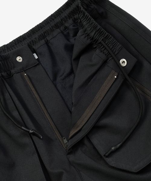 rehacer(レアセル)の「rehacer : Square Pocket Tactical Pants / スクウエアポケット タクティカルパンツ(その他パンツ・メンズ・グレイッシュベージュ/スミクロ・SMALL/MEDIUM/LARGE)」の19枚目の写真