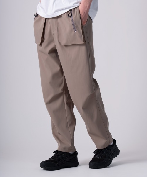 rehacer(レアセル)の「rehacer : Square Pocket Tactical Pants / スクウエアポケット タクティカルパンツ(その他パンツ・メンズ・グレイッシュベージュ/スミクロ・SMALL/MEDIUM/LARGE)」の3枚目の写真