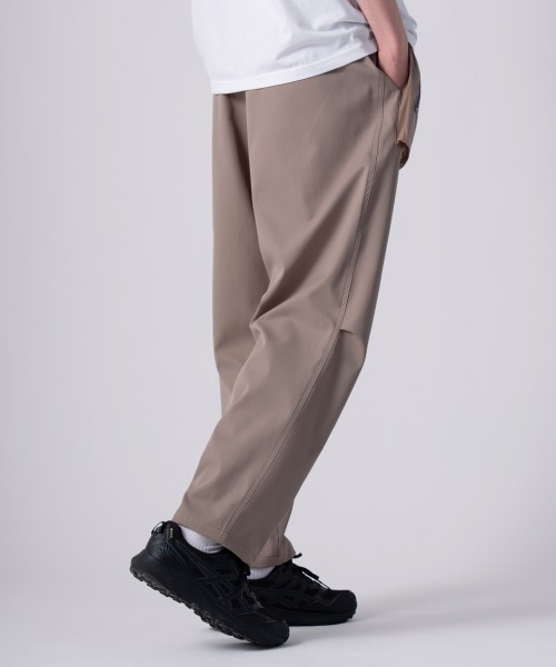 rehacer(レアセル)の「rehacer : Square Pocket Tactical Pants / スクウエアポケット タクティカルパンツ(その他パンツ・メンズ・グレイッシュベージュ/スミクロ・SMALL/MEDIUM/LARGE)」の6枚目の写真