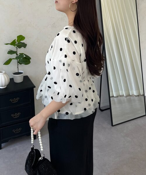 prose verse（プロズヴェール）の「シアードットバルーンペプラムブラウス（シャツ/ブラウス・レディース・ブラック/オフホワイト・MEDIUM/LARGE）」の10枚目の写真