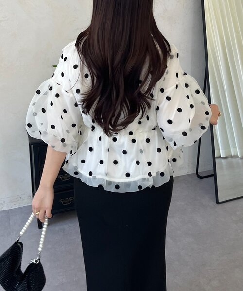 prose verse（プロズヴェール）の「シアードットバルーンペプラムブラウス（シャツ/ブラウス・レディース・ブラック/オフホワイト・MEDIUM/LARGE）」の11枚目の写真