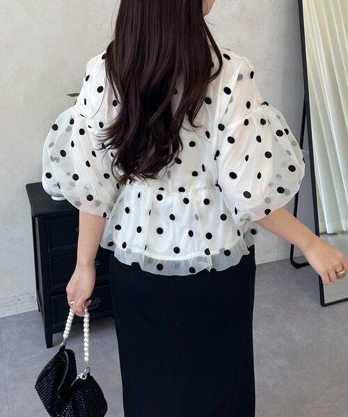 prose verse（プロズヴェール）の「シアードットバルーンペプラムブラウス（シャツ/ブラウス・レディース・ブラック/オフホワイト・MEDIUM/LARGE）」の12枚目の写真