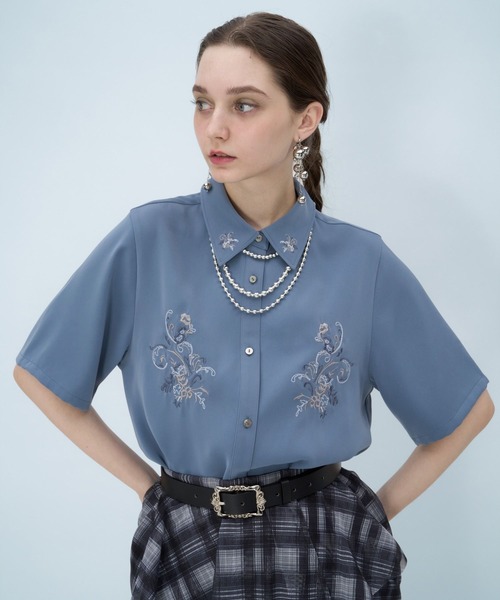 HARE(ハレ)の「トロミシシュウシャツ(HARE)(シャツ/ブラウス・レディース・ライトグレー/ブルー/ブラック/ホワイト/ブルーグリーン・FREE)」の4枚目の写真