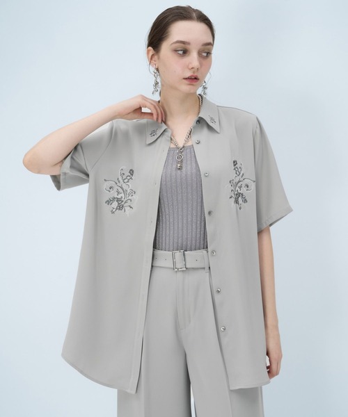 HARE(ハレ)の「トロミシシュウシャツ(HARE)(シャツ/ブラウス・レディース・ライトグレー/ブルー/ブラック/ホワイト/ブルーグリーン・FREE)」の10枚目の写真