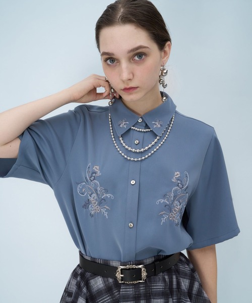 HARE(ハレ)の「トロミシシュウシャツ(HARE)(シャツ/ブラウス・レディース・ライトグレー/ブルー/ブラック/ホワイト/ブルーグリーン・FREE)」の6枚目の写真