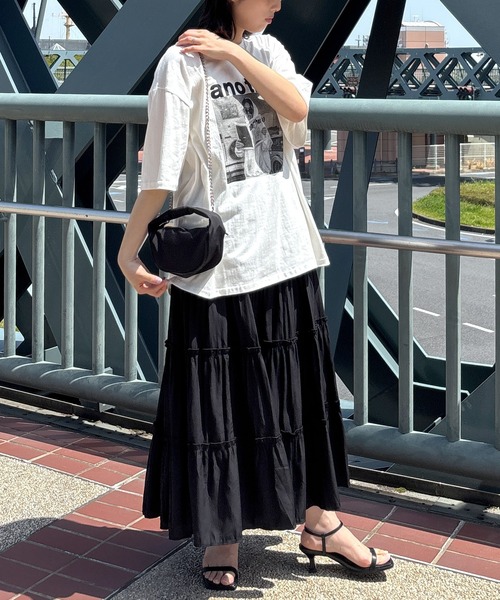 ISOOK（アイスー）の「【ISOOK / アイスー】ティアードロングスカート / マキシスカート ティアードスカート 無地 ウエストゴム ZOZOTOWN限定（スカート・レディース・ブラック/ホワイト・FREE）」の15枚目の写真