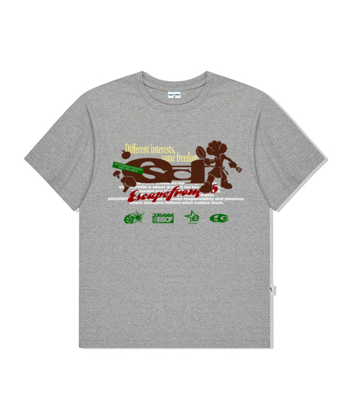 ESCAPEFROM(エスケープフロム)の「シェフ ESCF ロゴコラージュプリントオーバーサイズ半袖Tシャツグレー(Tシャツ/カットソー・レディース・その他・SMALL/MEDIUM/LARGE)」の2枚目の写真