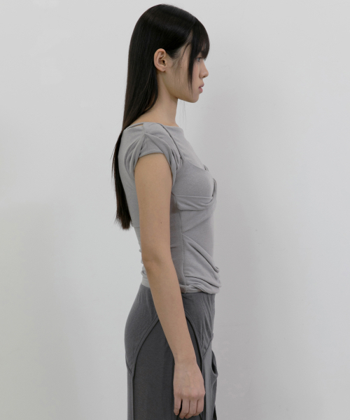 FLAREUP(フレアアップ)の「Layered Bustier T-Shirt (FL-108_Gray)(Tシャツ/カットソー・レディース・ライトグレー・OS)」の2枚目の写真