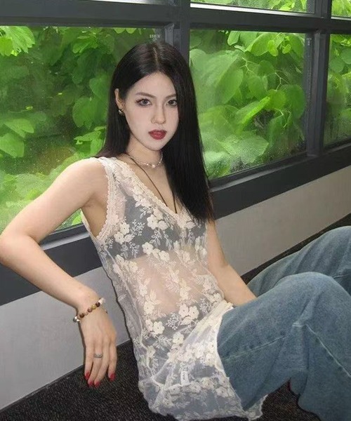 AsheKsha(アシクシャ)の「Vネックノースリーブロングチュニック(その他トップス・レディース・ホワイト・M)」の5枚目の写真