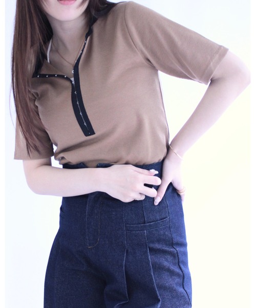 amini(アミニ)の「フロントホックカットソー(Tシャツ/カットソー・レディース・チャコールグレー/モカ/オフホワイト・MEDIUM)」の9枚目の写真