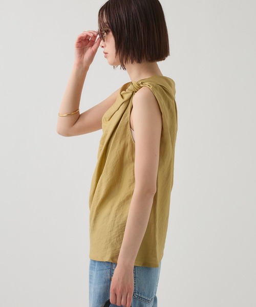BABYLONE(バビロン)の「【TELA】ツイストショルダーブラウス(シャツ/ブラウス・レディース・ラベンダー/ベージュ・フリー)」の5枚目の写真